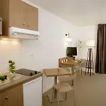Апарт-отель Appart'city Classic Centre - Pays De Geneve 3*