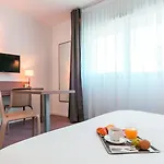 Appart'city Classic Centre - Pays De Geneve Апарт-отель