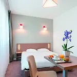 Appart'city Classic Centre - Pays De Geneve 3* Аннемас
