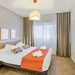 Апарт-отель Appart'city Classic Centre - Pays De Geneve 3*
