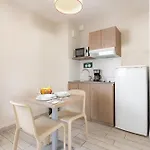 Апарт-отель Appart'city Classic Centre - Pays De Geneve 3*