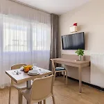 Appart'city Classic Centre - Pays De Geneve Апарт-отель
