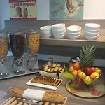 Апарт-отель Appart'city Classic Centre - Pays De Geneve Аннемас