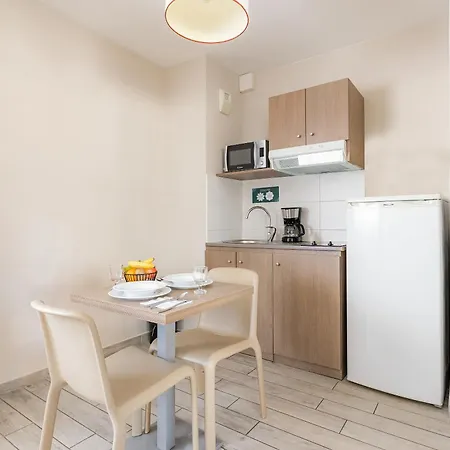 Lejlighedshotel Appart'city Classic Centre - Pays De Geneve 3*