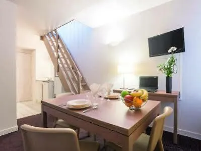 Aparthotel Appart'city Classic Centre - Pays De Geneve 3*